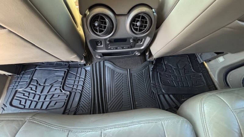 2004 HUMMER H2