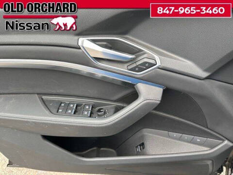 2022 Audi e-tron quattro Premium