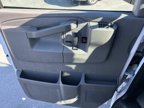 2020 Chevrolet Express 2500