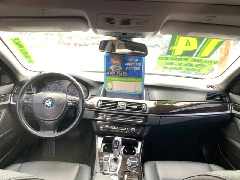 2014 BMW 5 Series 528i