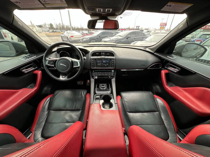 2017 Jaguar F-PACE S