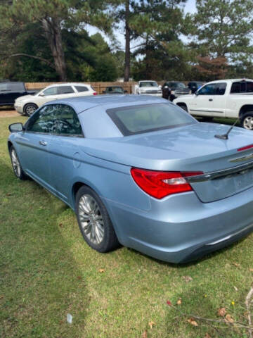 2013 Chrysler 200 Limited