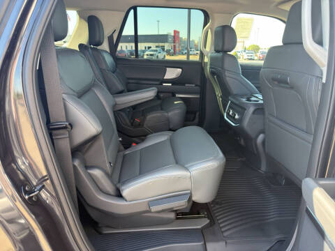 2027 Ford Expedition MAX Active