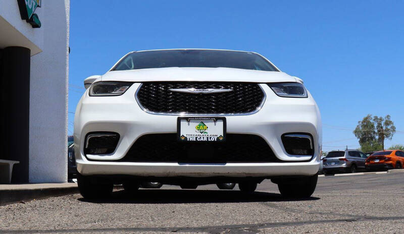2022 Chrysler Pacifica Touring L