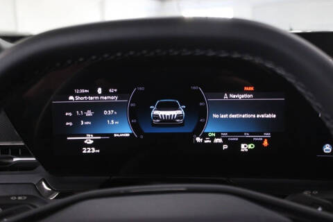 2025 Audi SQ6 e-tron quattro Premium Plus