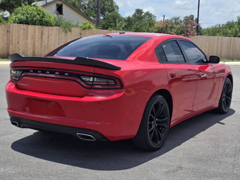 2019 Dodge Charger SXT