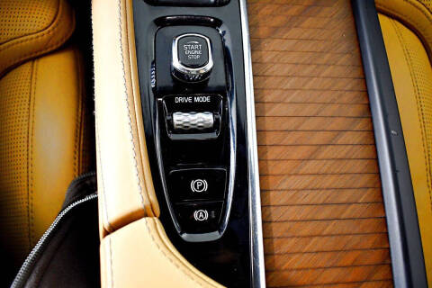 2018 Volvo XC90 T6 Inscription