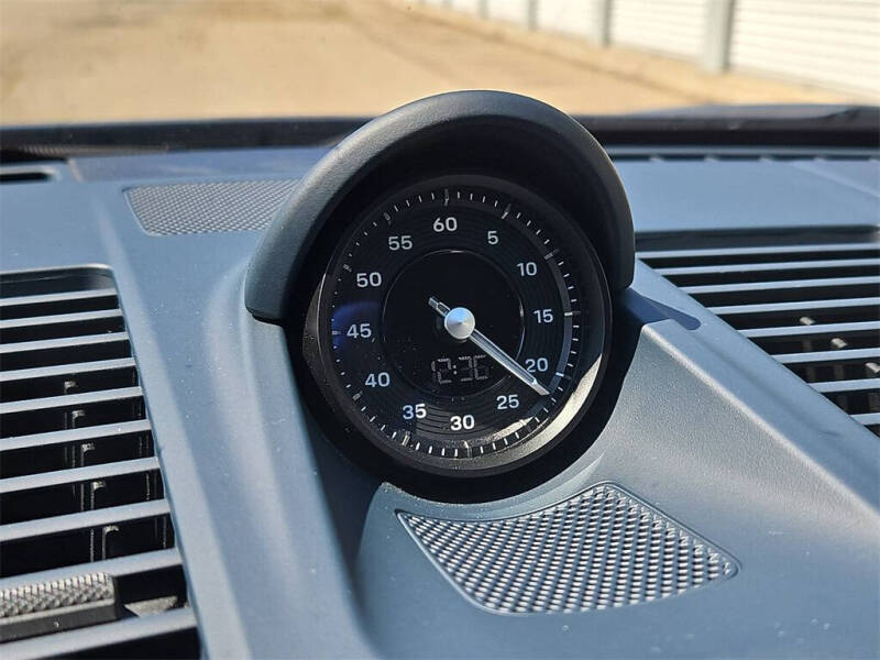 2025 Porsche 911 Carrera