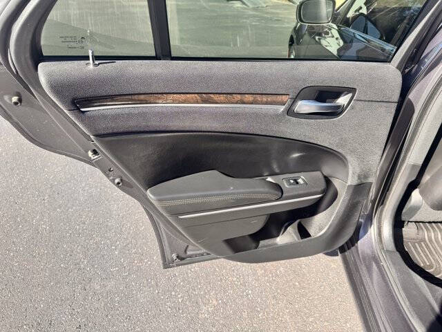 2019 Chrysler 300 Limited