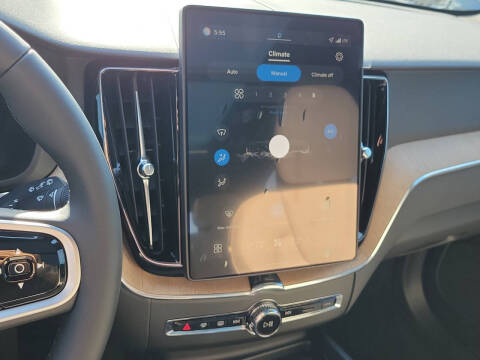 2026 Volvo XC60 B5 Core