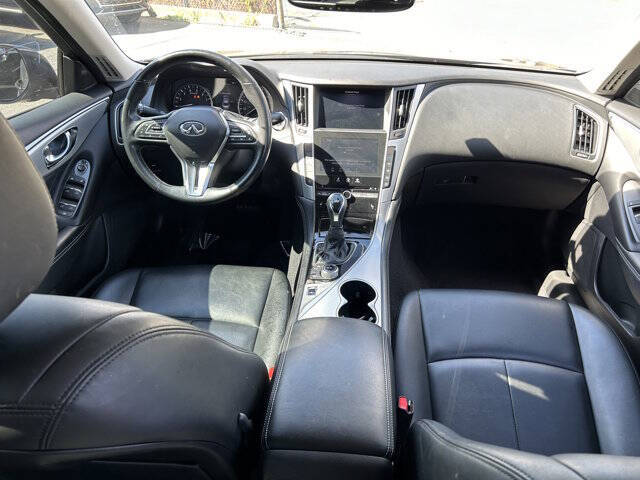 2021 Infiniti Q50 Luxe