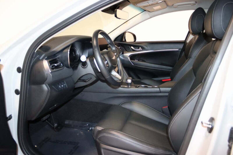 2025 Genesis G70