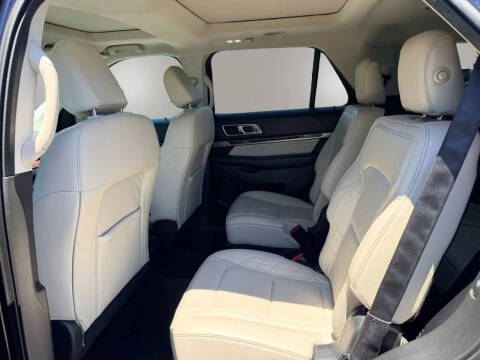 2018 Ford Explorer Platinum