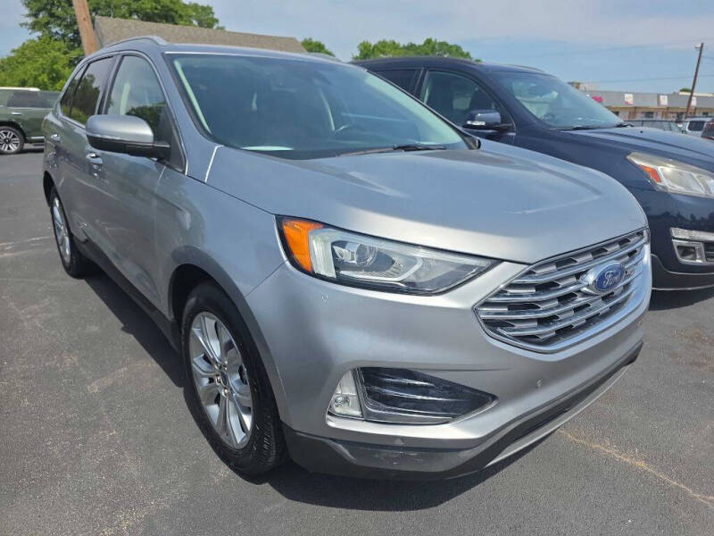 2020 Ford Edge Titanium