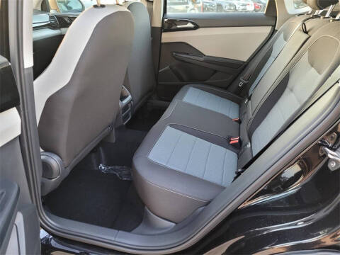 2025 Volkswagen Taos S