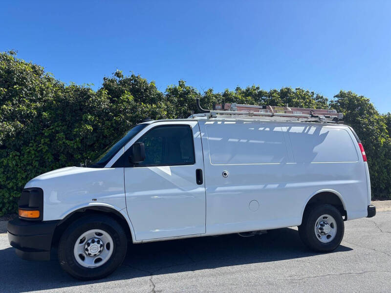 2017 Chevrolet Express 2500