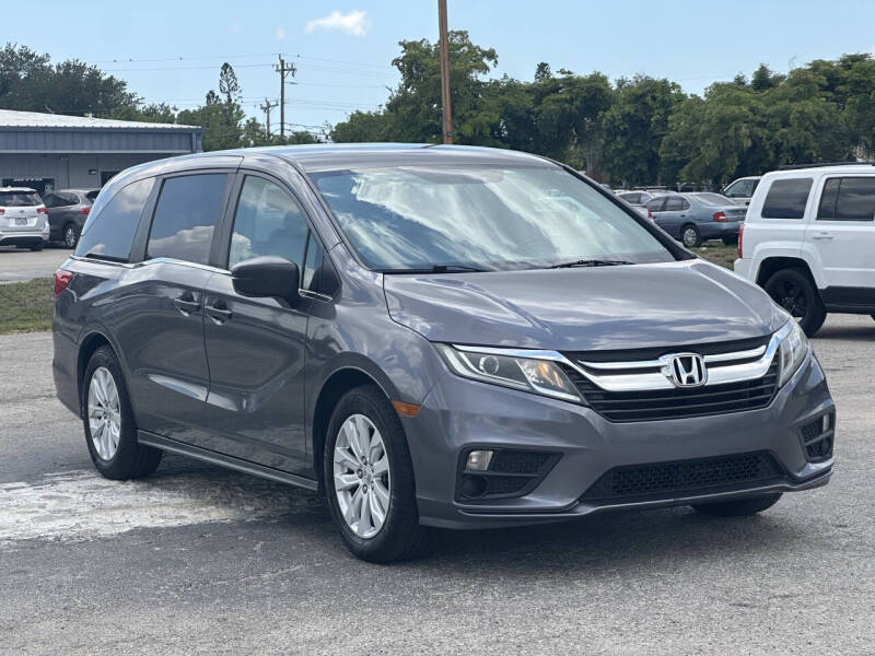Used 2018 Honda Odyssey LX with VIN 5FNRL6H27JB013919 for sale in North Fort Myers, FL