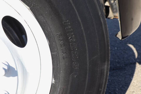 2014 Freightliner M2 106