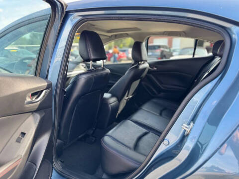 2015 Mazda MAZDA3 s Touring