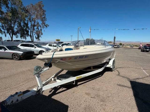 2001 Larson Boats 212 SEI