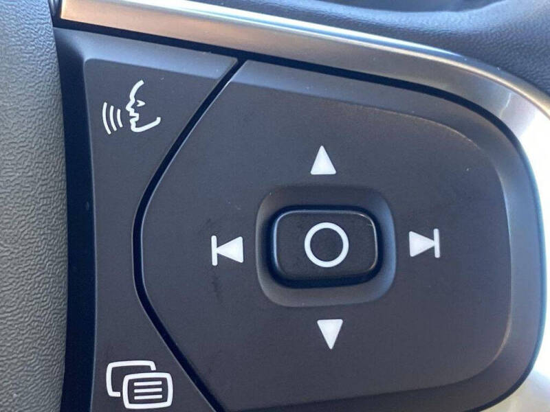 2024 Volvo S60 B5 Core Dark Theme