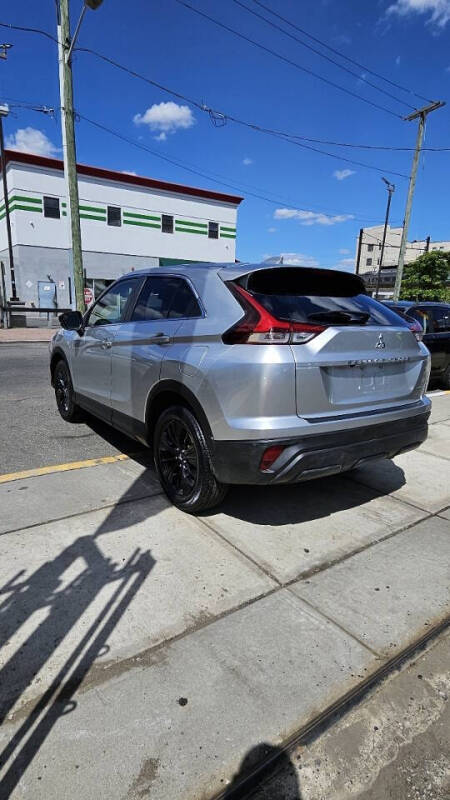 2022 Mitsubishi Eclipse Cross LE
