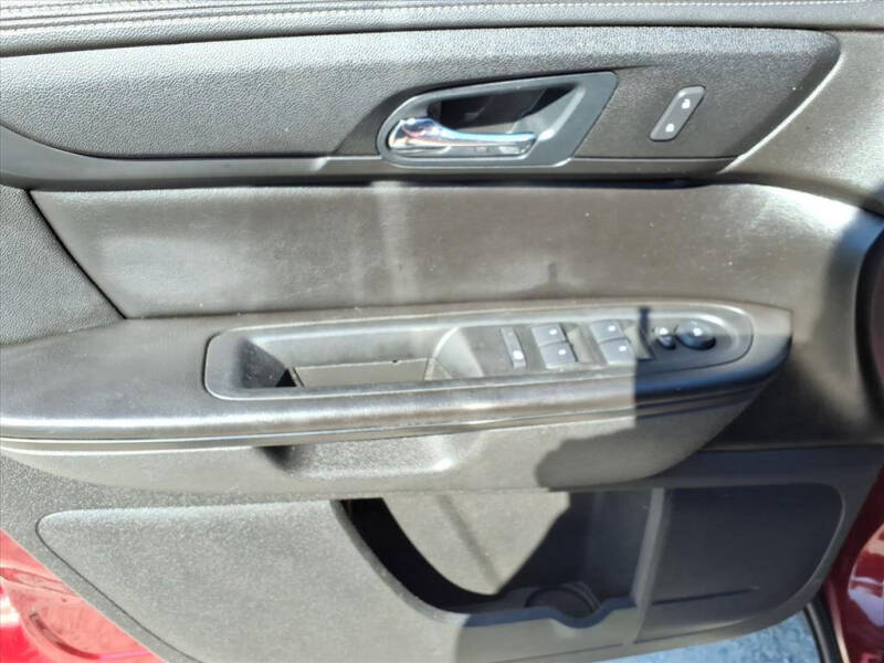 2016 GMC Acadia SLE-2