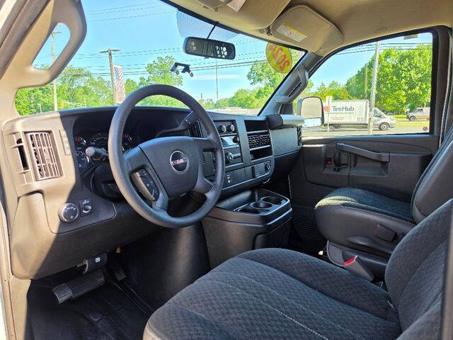 2024 GMC Savana 2500