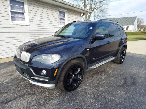 2009 BMW X5 for sale at CALDERONE CAR & TRUCK in Whiteland IN