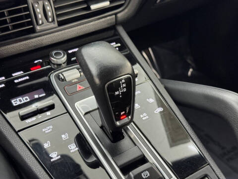 2022 Porsche Cayenne Coupe Platinum Edition