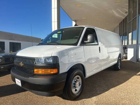 2025 Chevrolet Express 2500