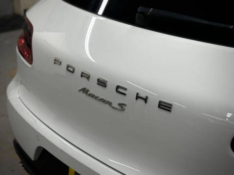 2015 Porsche Macan S