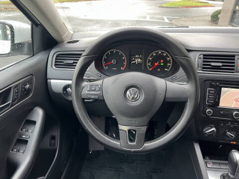 2011 Volkswagen Jetta SEL PZEV