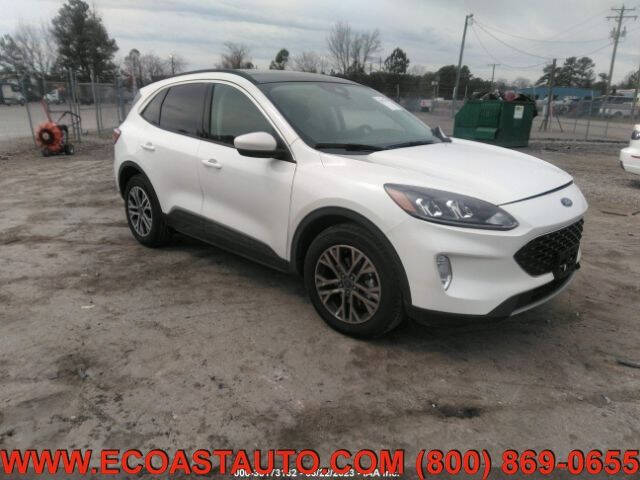 2022 Ford Escape SEL's photo