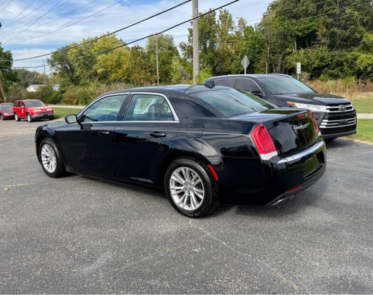 2018 Chrysler 300 Touring