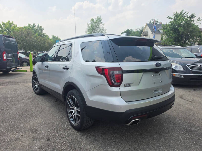 2016 Ford Explorer Sport
