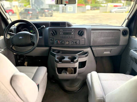 2011 Ford E-Series E-150