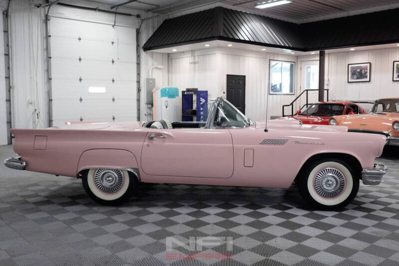 1957 Ford Thunderbird