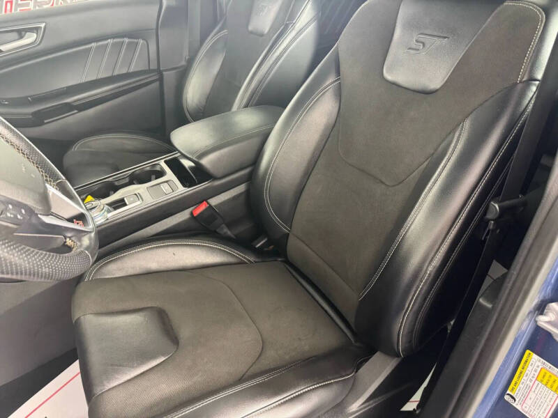 2019 Ford Edge ST