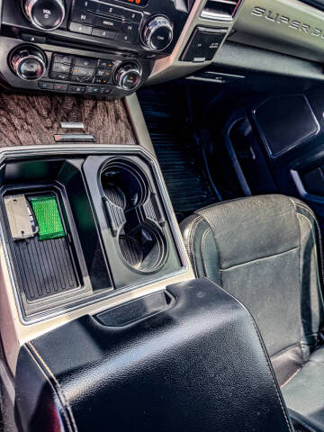 2017 Ford F-350 Super Duty Lariat