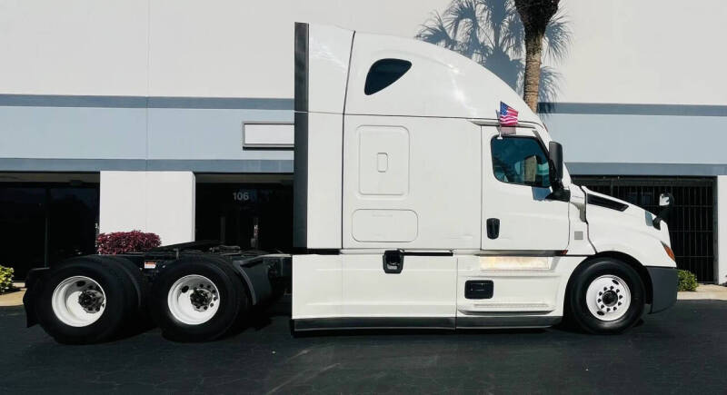 2021 Freightliner Cascadia