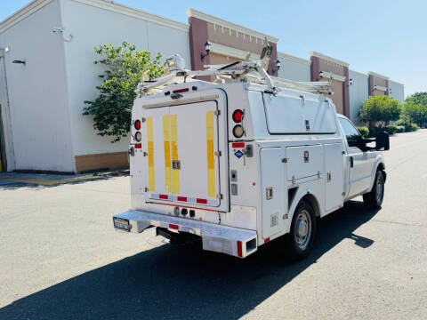2013 Ford F-350 Super Duty XL
