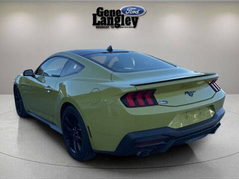 2025 Ford Mustang EcoBoost