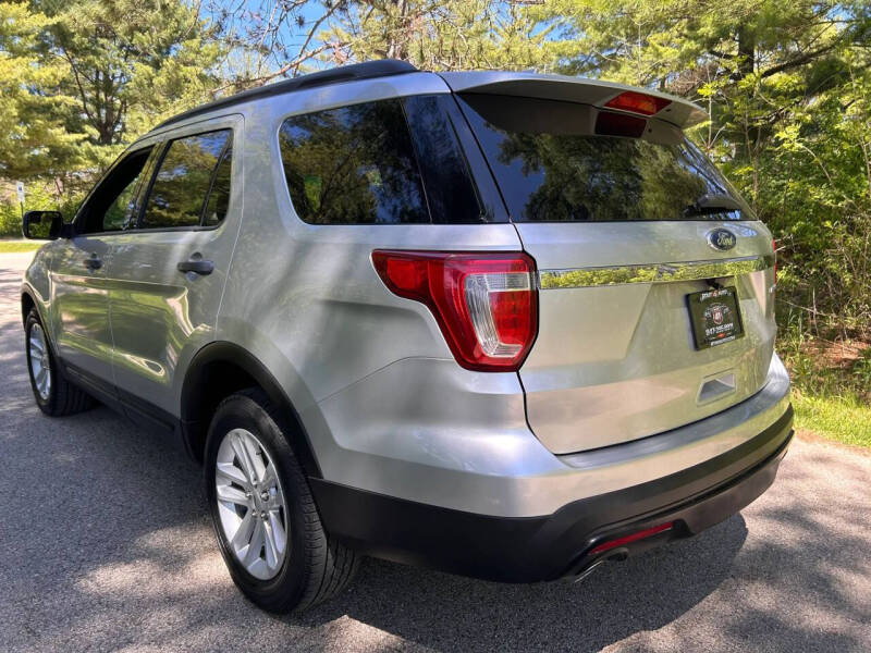 2016 Ford Explorer