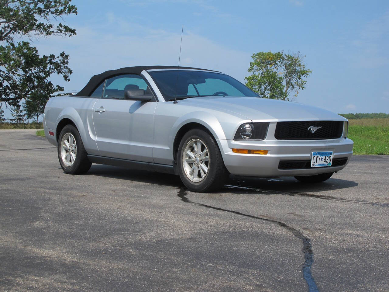 2006 Ford Mustang for sale at CAT CREEK AUTO in Menahga, MN