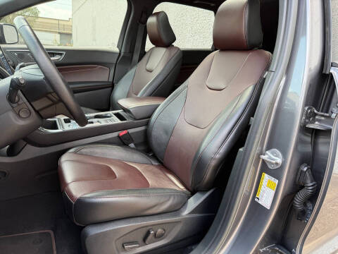 2021 Ford Edge Titanium