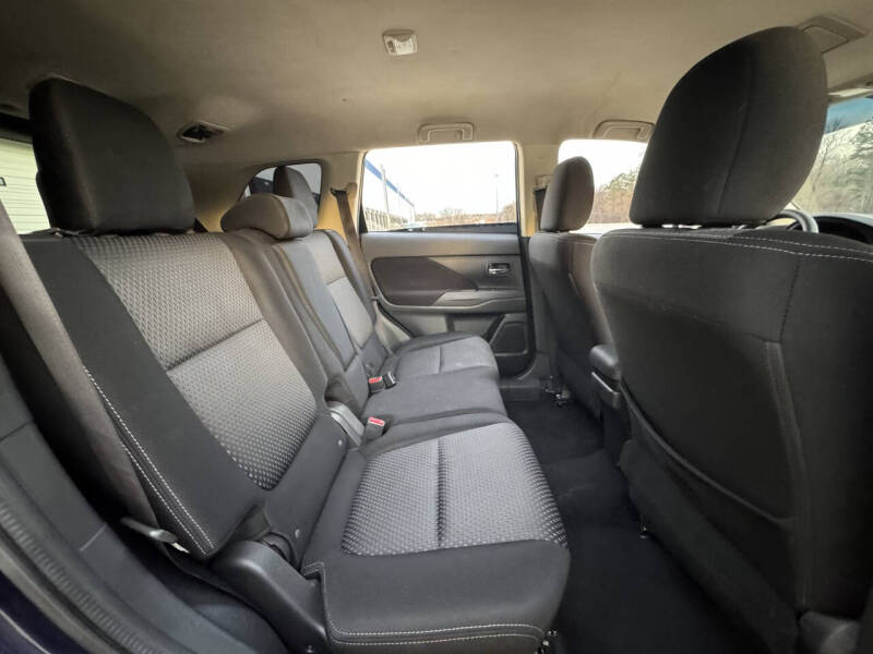 2018 Mitsubishi Outlander ES