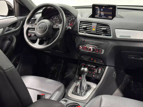 2017 Audi Q3 2.0T quattro Premium