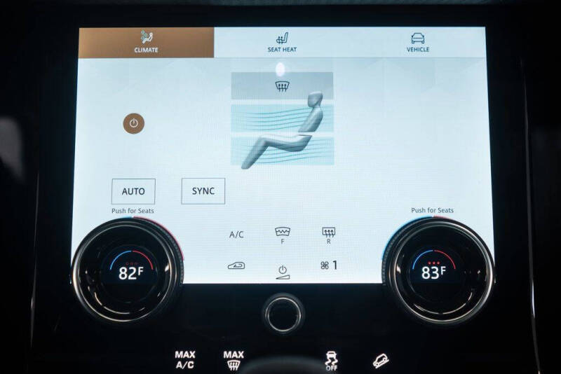 2023 Land Rover Range Rover Evoque P300 R-Dynamic HST