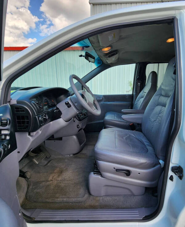 2000 Dodge Caravan SE